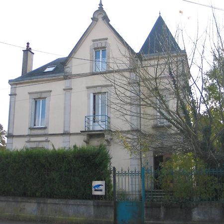 Апартаменты Le Studio Du Parc Au Coeur De Chaumont Шомон Экстерьер фото